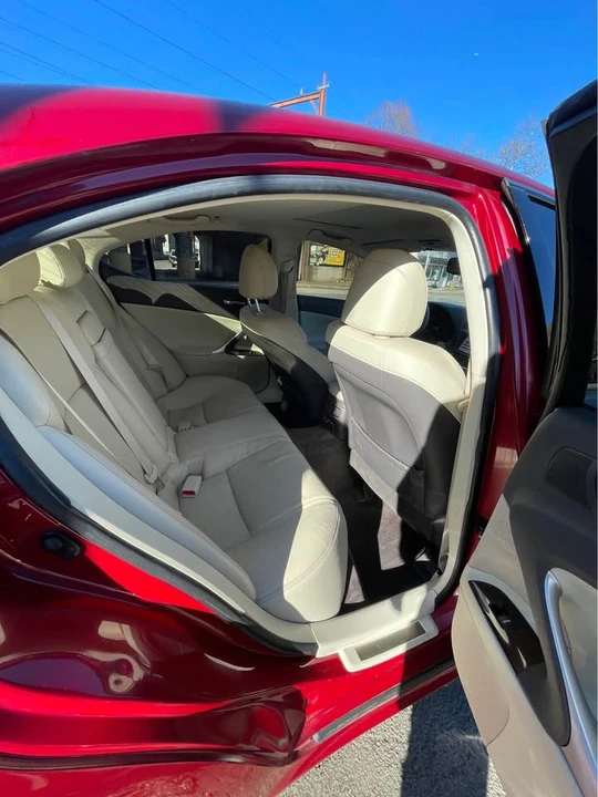 2012 Lexus IS 2nd Gen - Image 11 of 15