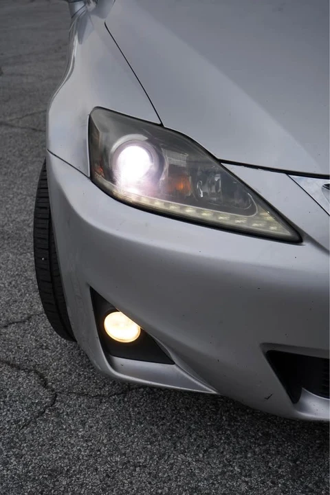2012 Lexus IS 2nd Gen - Image 6 of 13
