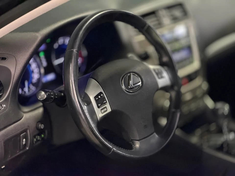 2012 Lexus IS 2nd Gen - Image 9 of 15