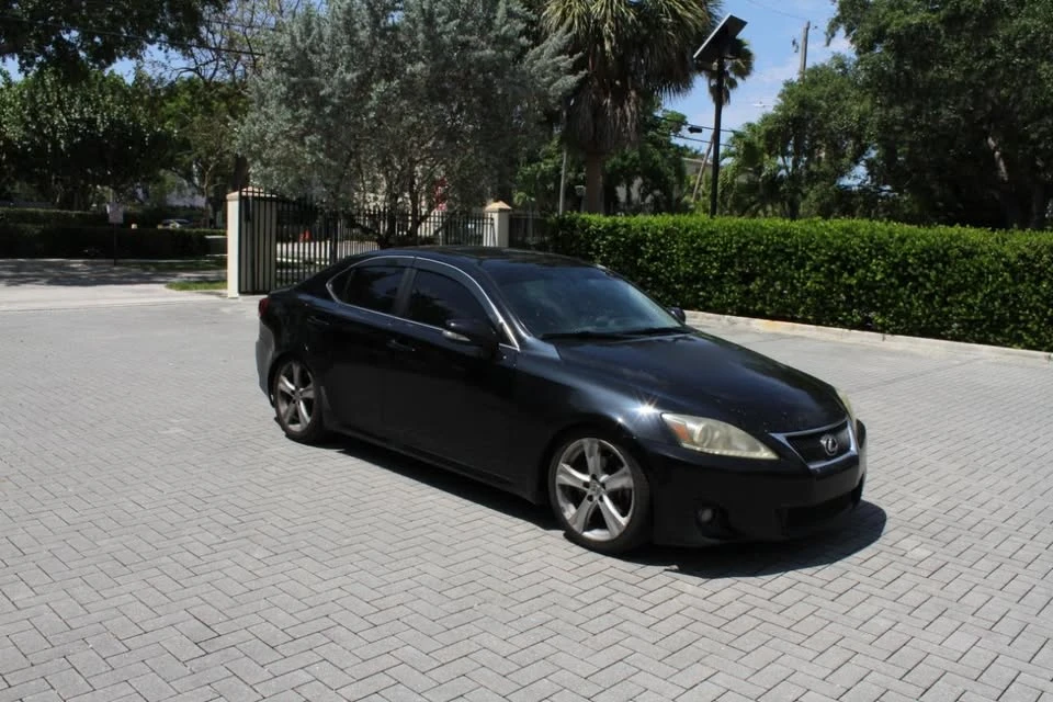 2012 Lexus IS 2nd Gen - Image 4 of 10