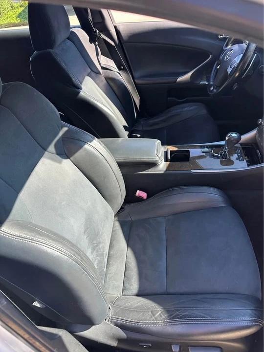 2012 Lexus IS 2nd Gen - Image 7 of 11