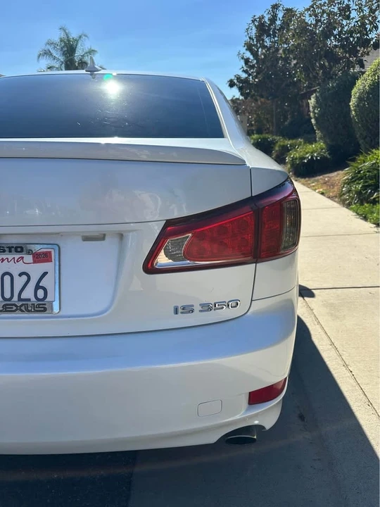 2012 Lexus IS 2nd Gen - Image 6 of 11