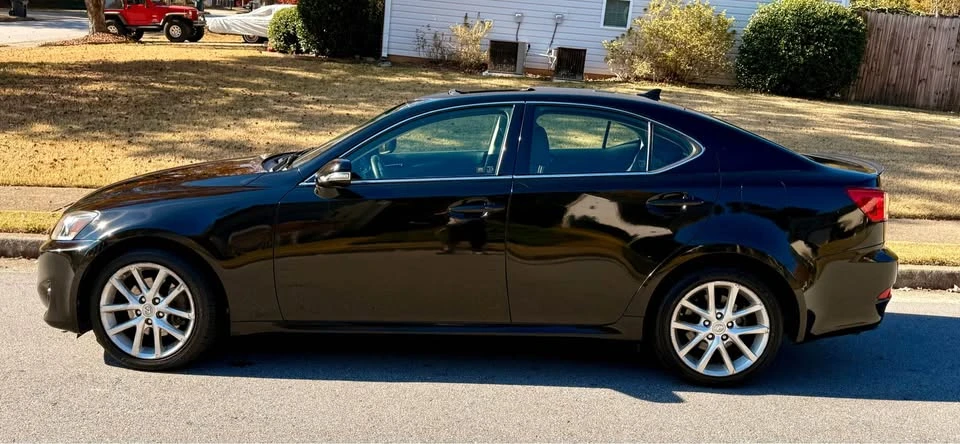 2012 Lexus IS 2nd Gen - Image 10 of 20