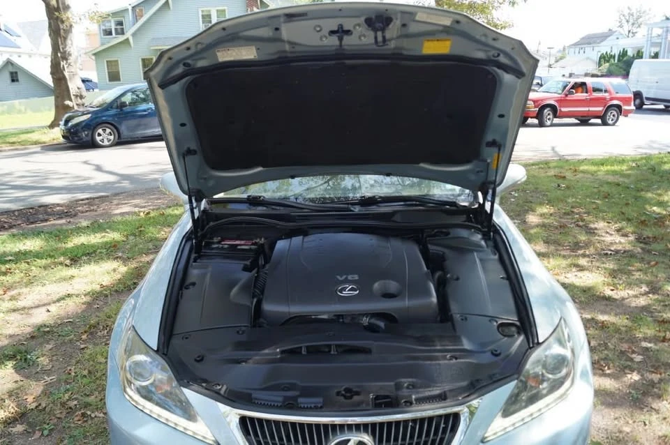 2012 Lexus IS 2nd Gen - Image 15 of 20