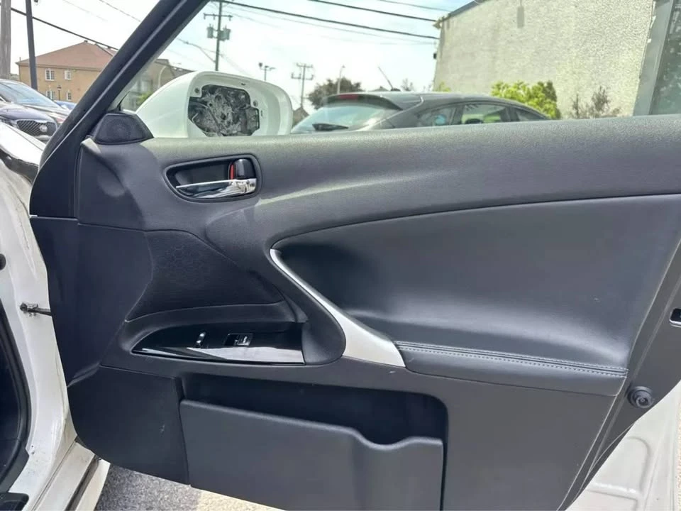2012 Lexus IS 2nd Gen - Image 18 of 20
