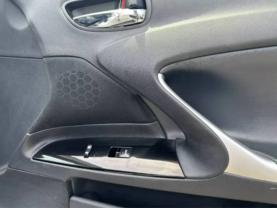 2012 Lexus IS 2nd Gen - Image 19 of 20
