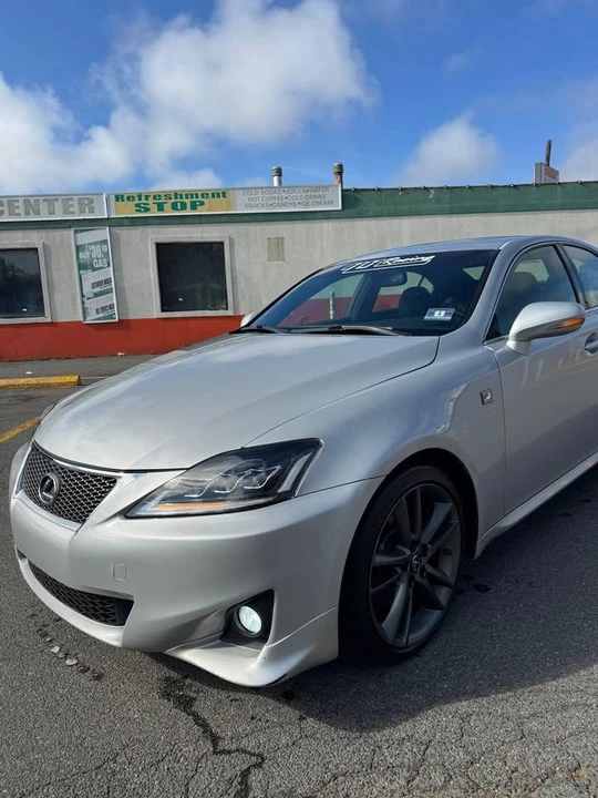 2012 Lexus IS 2nd Gen - Image 17 of 20