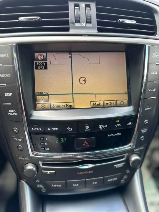 2012 Lexus IS 2nd Gen - Image 16 of 18