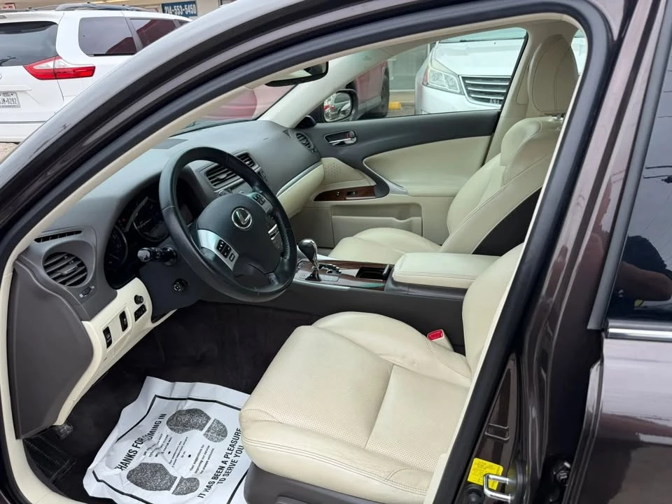 2012 Lexus IS 2nd Gen - Image 13 of 18