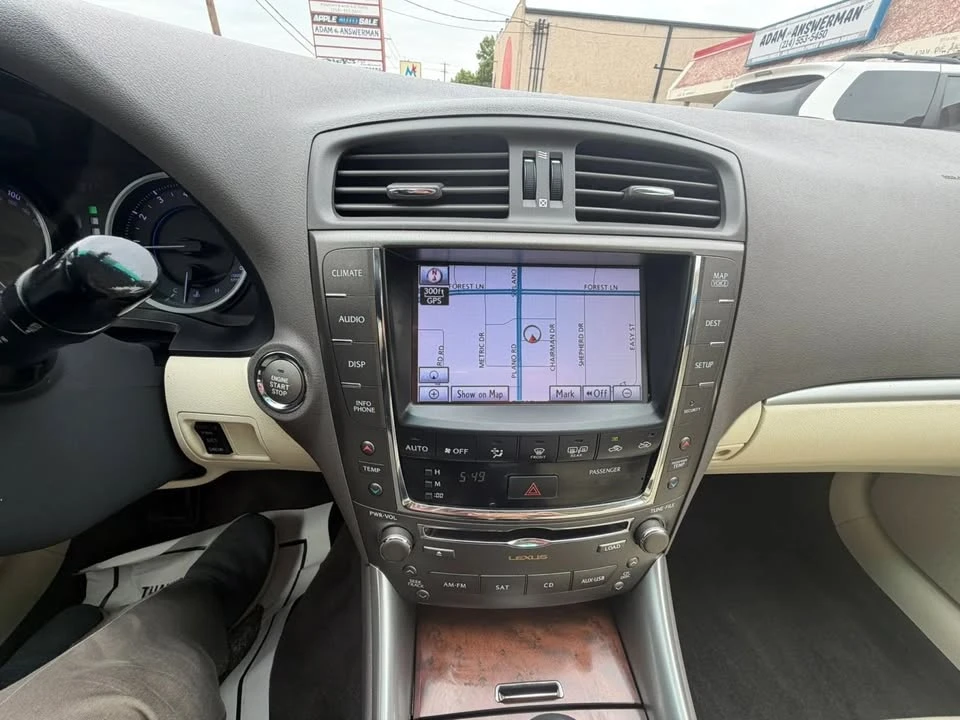 2012 Lexus IS 2nd Gen - Image 15 of 18