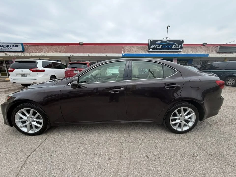2012 Lexus IS 2nd Gen - Image 5 of 18