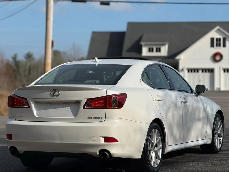 2012 Lexus IS 2nd Gen - Image 5 of 17