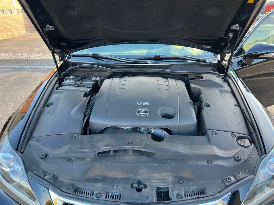 2012 Lexus IS 2nd Gen - Image 11 of 20