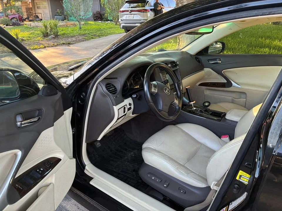 2012 Lexus IS 2nd Gen - Image 6 of 10
