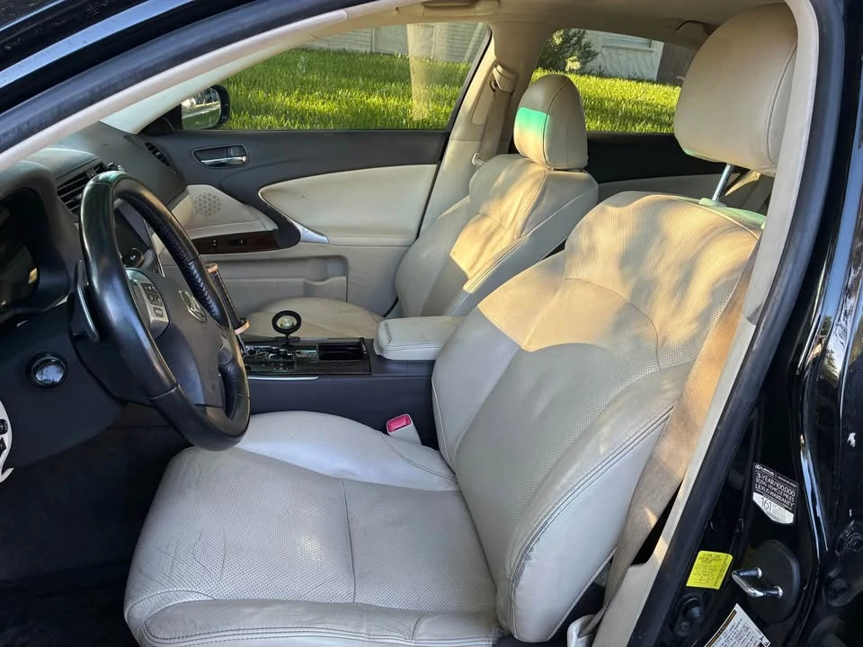 2012 Lexus IS 2nd Gen - Image 5 of 10