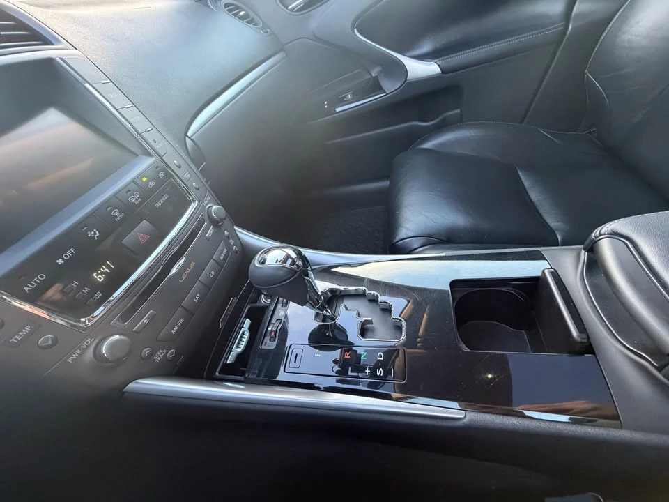 2012 Lexus IS 2nd Gen - Image 10 of 19