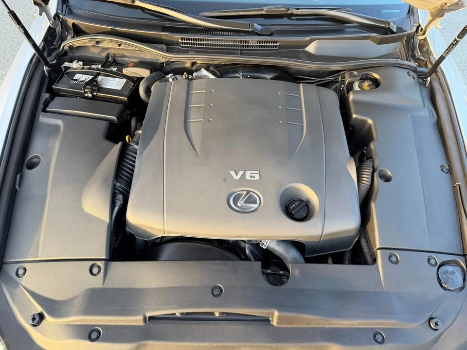 2012 Lexus IS 2nd Gen - Image 15 of 19