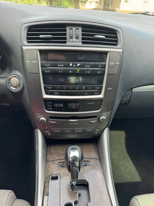 2012 Lexus IS 2nd Gen - Image 11 of 20