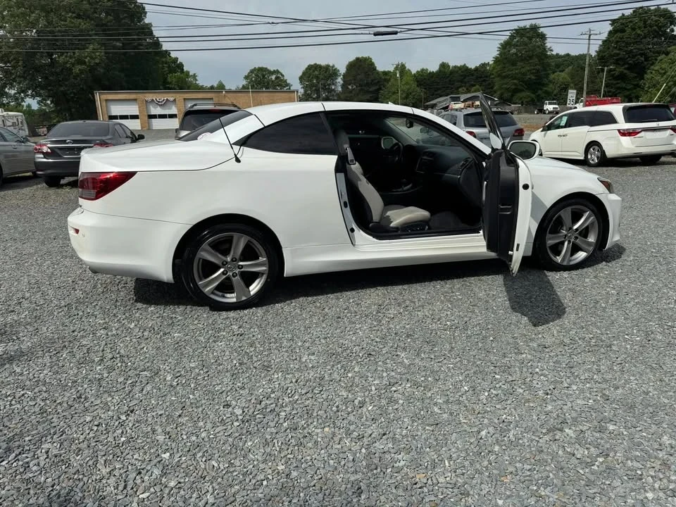 2012 Lexus IS 2nd Gen - Image 19 of 20