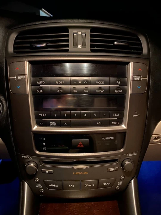 2012 Lexus IS 2nd Gen - Image 6 of 8