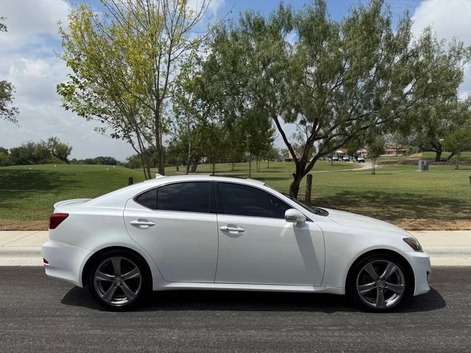 2012 Lexus IS 2nd Gen - Image 4 of 12