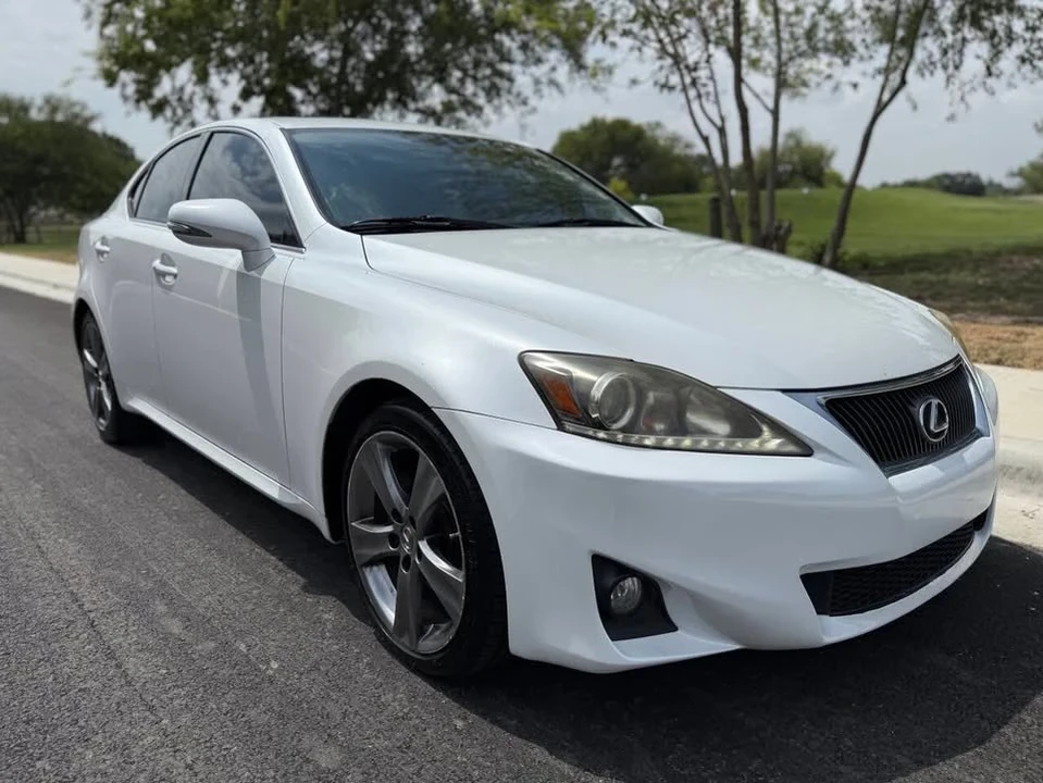 2012 Lexus IS 2nd Gen - Image 5 of 12