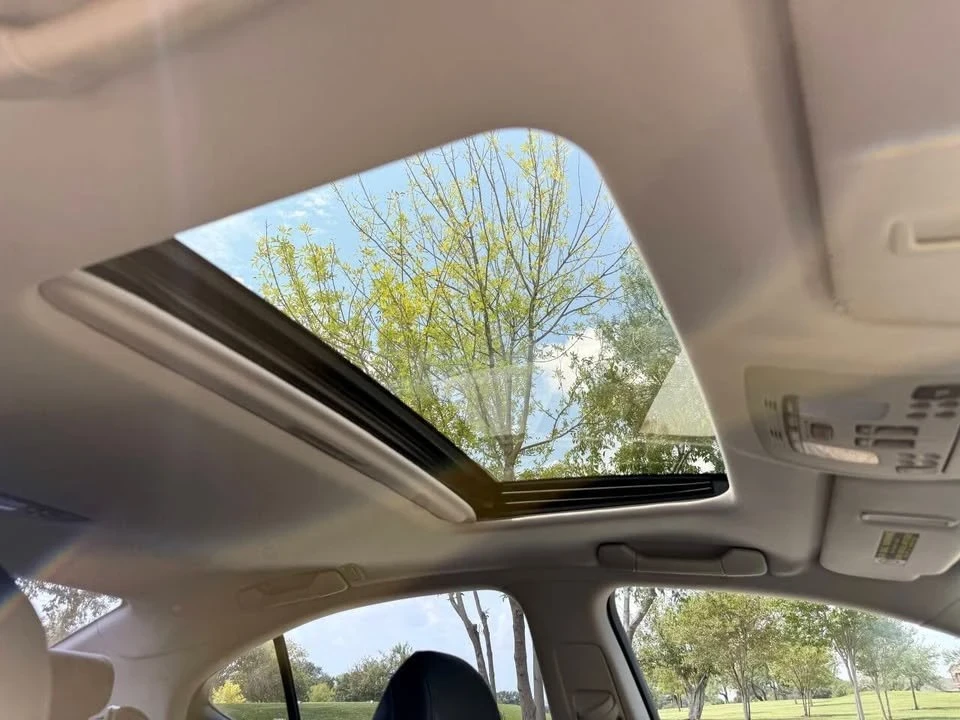 2012 Lexus IS 2nd Gen - Image 11 of 12