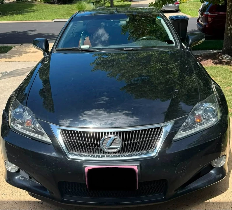 2012 Lexus IS 2nd Gen - Image 4 of 4