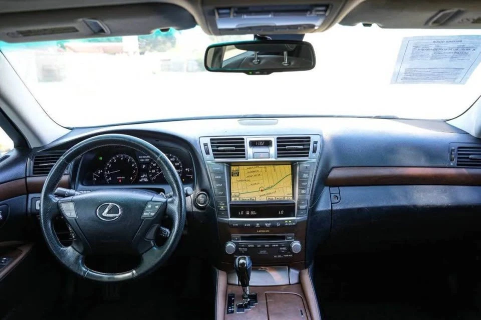 2012 Lexus LS 4th Gen - Image 12 of 20
