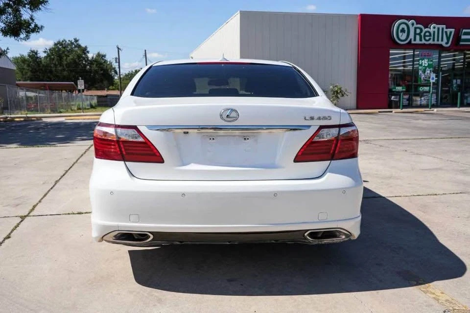 2012 Lexus LS 4th Gen - Image 9 of 20