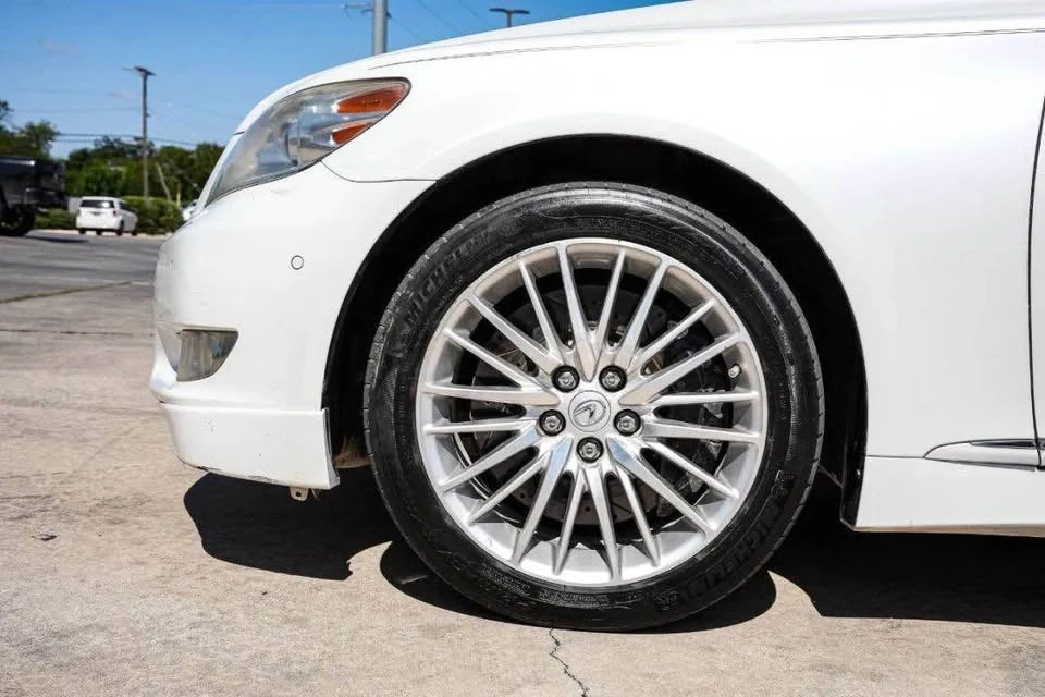 2012 Lexus LS 4th Gen - Image 4 of 20