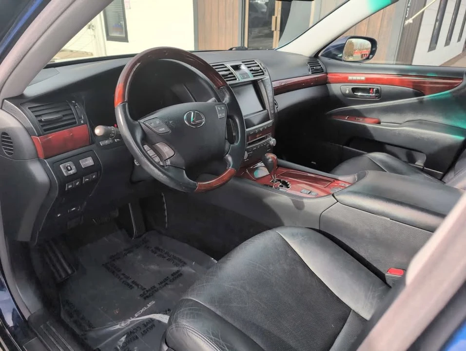 2012 Lexus LS 4th Gen - Image 2 of 10