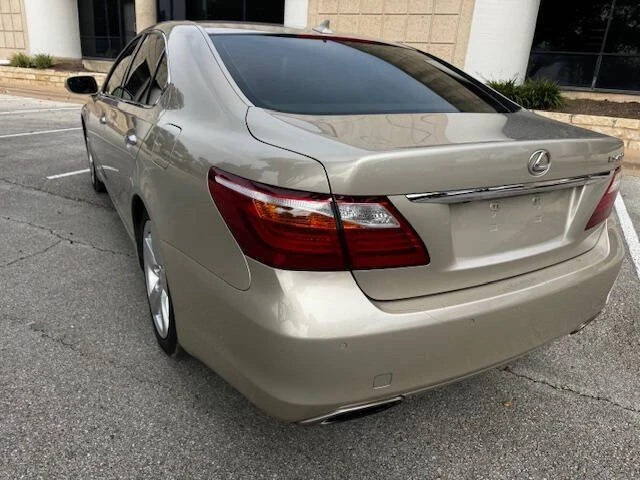 2012 Lexus LS 4th Gen - Image 15 of 20