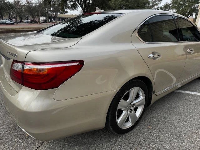 2012 Lexus LS 4th Gen - Image 10 of 20