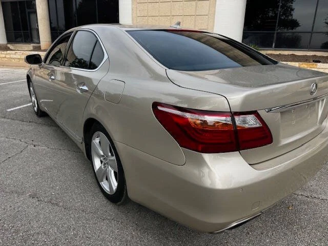 2012 Lexus LS 4th Gen - Image 16 of 20