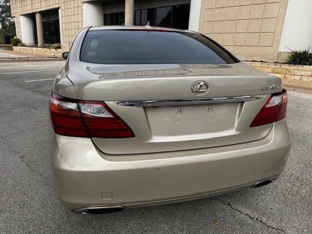 2012 Lexus LS 4th Gen - Image 14 of 20
