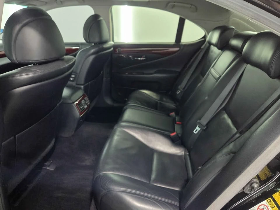 2012 Lexus LS 4th Gen - Image 10 of 10