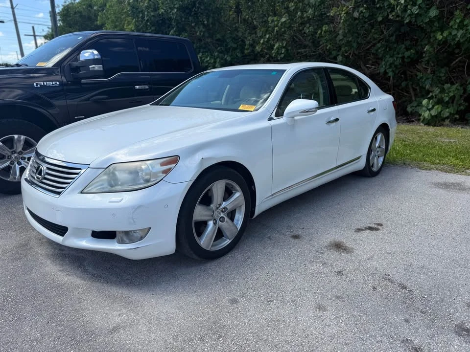 2012 Lexus LS 4th Gen - Image 2 of 6