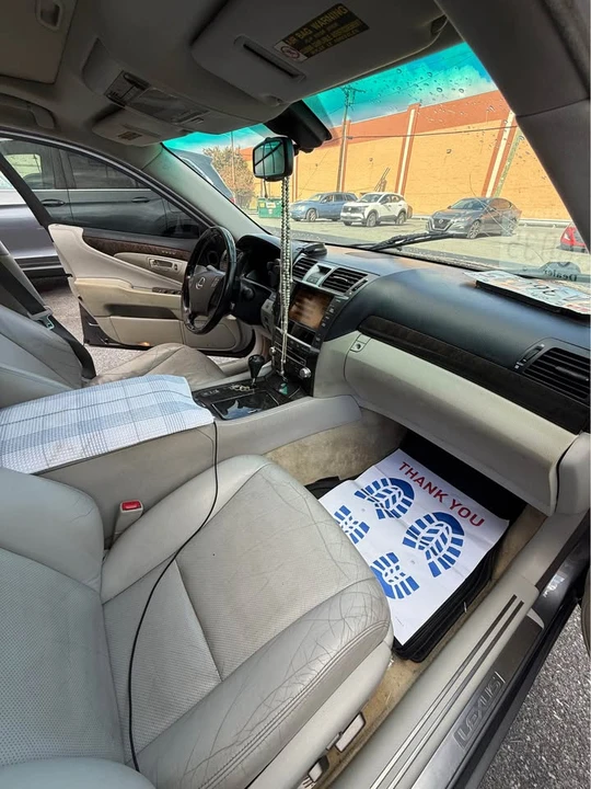 2012 Lexus LS 4th Gen - Image 19 of 20