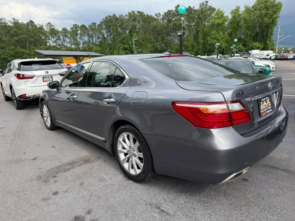 2012 Lexus LS 4th Gen - Image 11 of 20