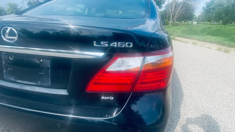 2012 Lexus LS 4th Gen - Image 11 of 20
