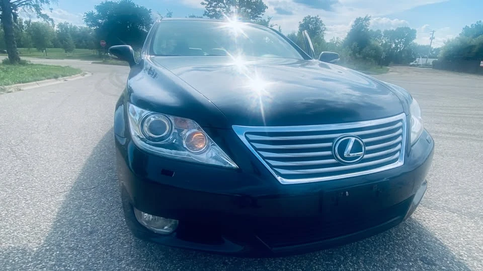 2012 Lexus LS 4th Gen - Image 2 of 20