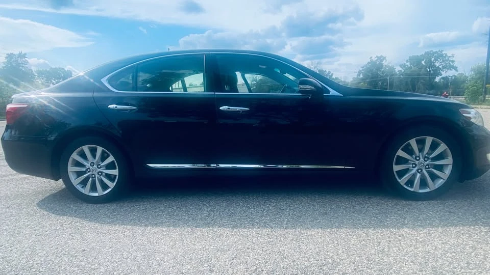 2012 Lexus LS 4th Gen - Image 10 of 20