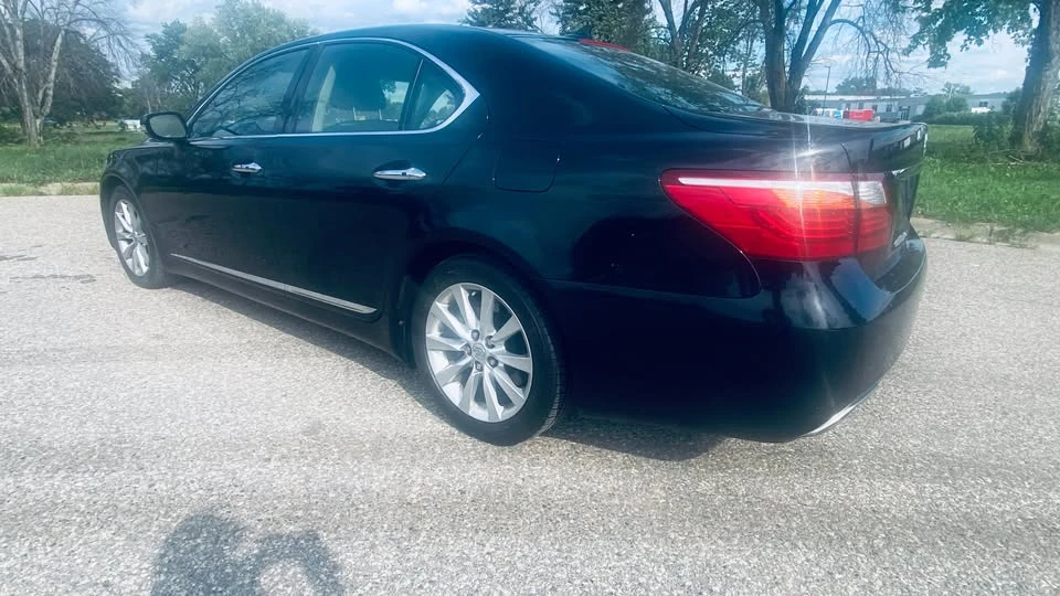 2012 Lexus LS 4th Gen - Image 12 of 20