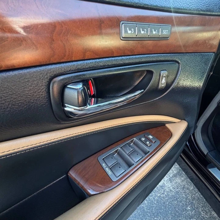2012 Lexus LS 4th Gen - Image 17 of 20