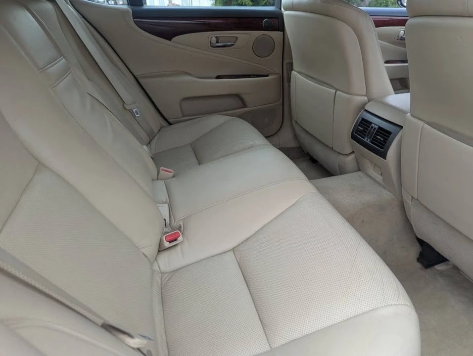 2012 Lexus LS 4th Gen - Image 13 of 20