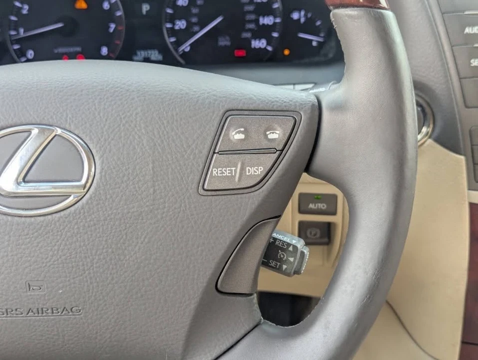 2012 Lexus LS 4th Gen - Image 19 of 20