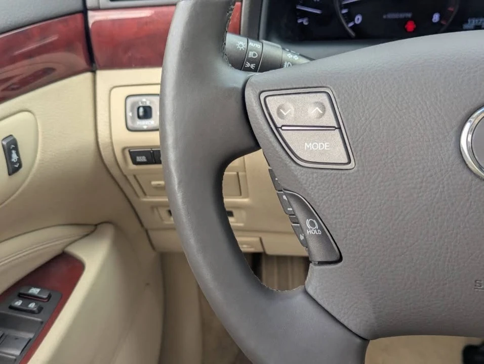 2012 Lexus LS 4th Gen - Image 18 of 20
