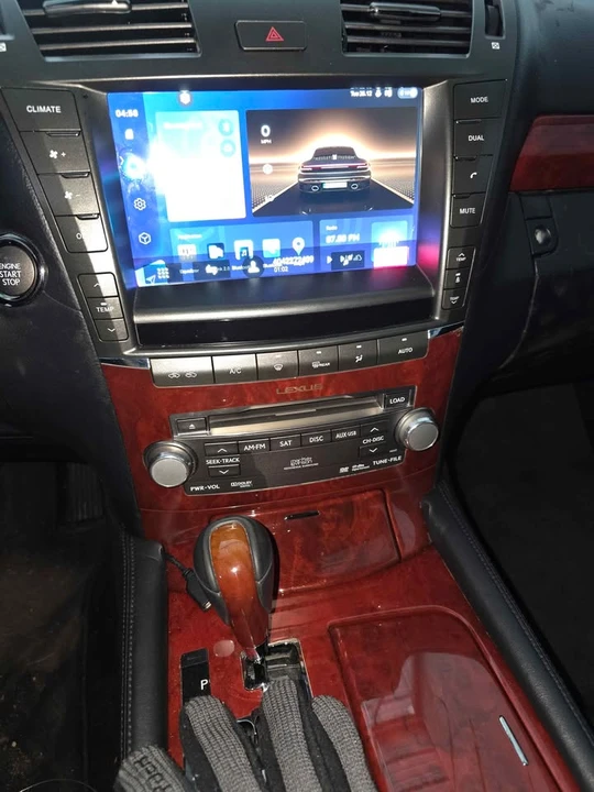 2012 Lexus LS 4th Gen - Image 8 of 10