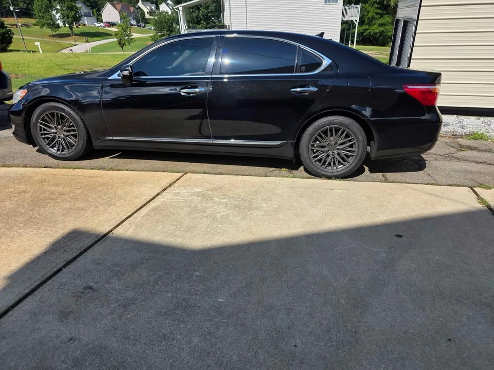 2012 Lexus LS 4th Gen - Image 6 of 17